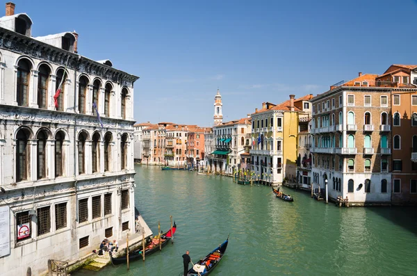 Canal Grande con gondola, Venezia — Foto Stock