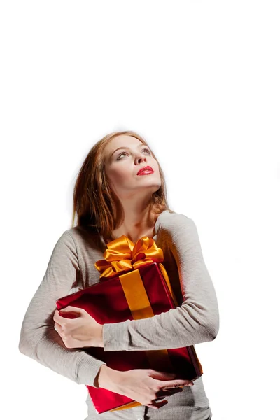 Chica con un regalo — Foto de Stock
