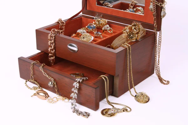 Caixão com ornamentos de ouro — Fotografia de Stock