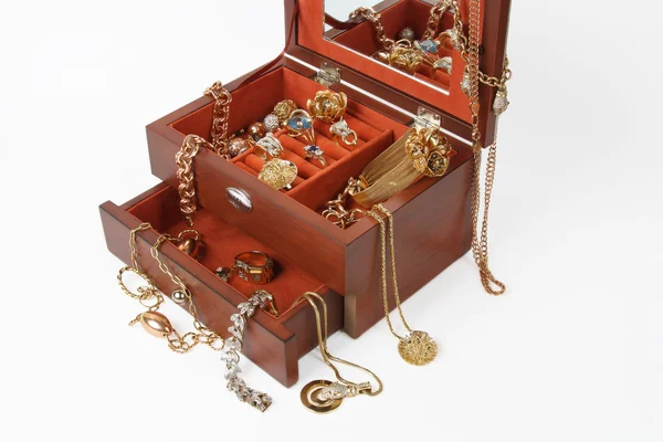Caixão com ornamentos de ouro — Fotografia de Stock