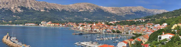 Baska panoramik Adriyatik kasabası — Stok fotoğraf