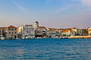bir vodice waterfront, Dalmaçya, Hırvatistan Adriyatik şehir