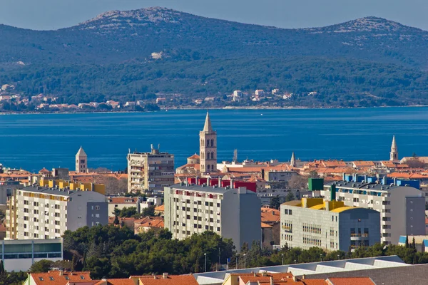 Paysage urbain de Zadar et île de Ugljan — Photo