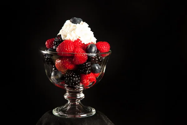 Mixed Berries and Cream — Stock Photo, Image