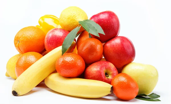 Цитрусові фрукти ізольовані на білому тлі . — стокове фото