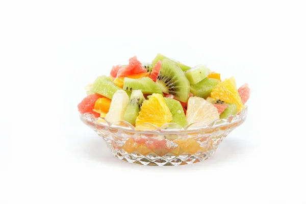 Insalata di frutta fresca su sfondo bianco — Foto Stock
