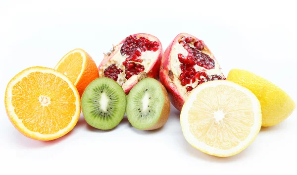 Frutas tropicales sobre fondo blanco. — Foto de Stock