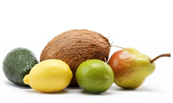Plody izolovaných na bílém pozadí. — Stock fotografie