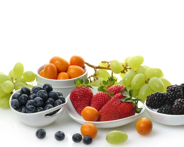 Čerstvé ovoce a bobule — Stock fotografie