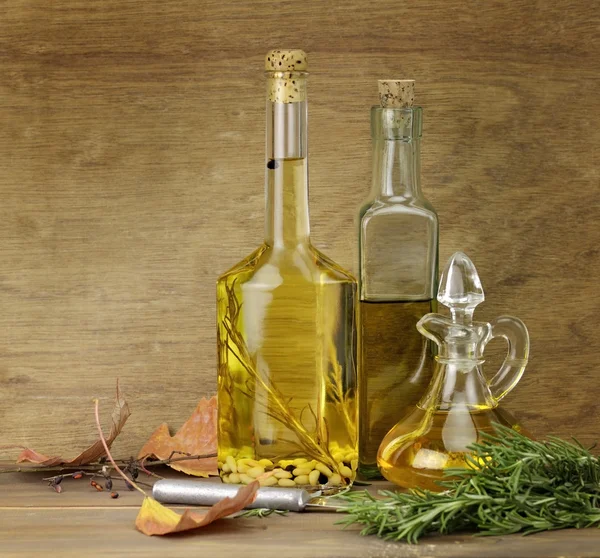 Koken olie en specerijen — Stockfoto