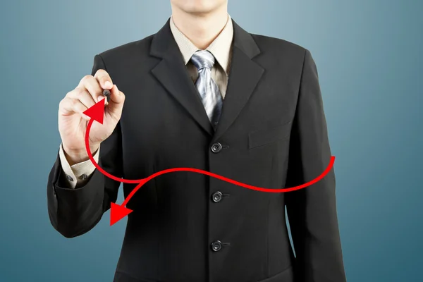 Geschäftsmann Hand Zeichnung Diagramm roter Pfeil — Stockfoto