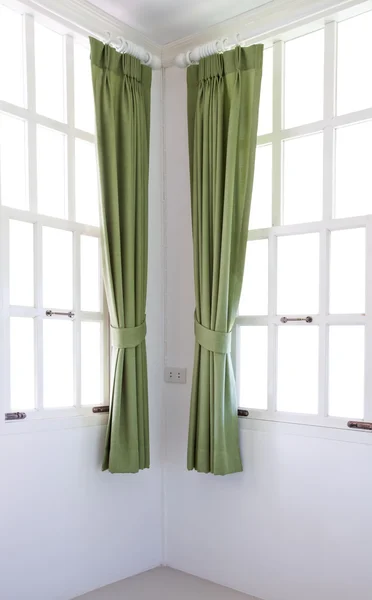 Moldura da janela e cortina — Fotografia de Stock