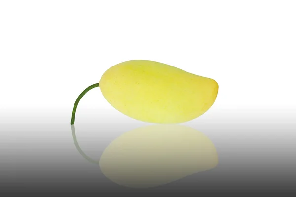 Plastové žluté mango reflexe tvořit Thajsko — Stock fotografie