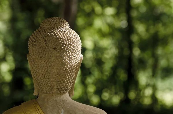 Detrás de la estatua de Buddha en Tailandia — Foto de Stock