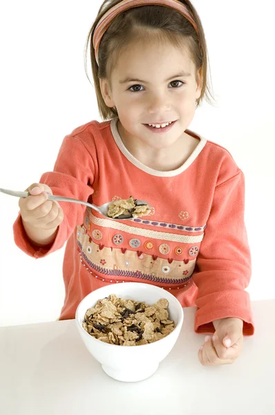 Petite fille avec petit déjeuner — Photo