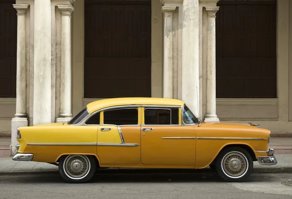Old yellow american car — Stock Photo, Image