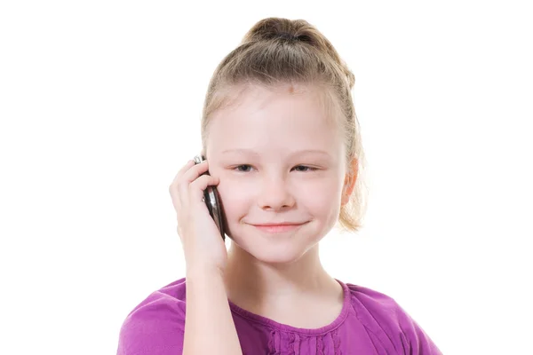 Mladá dívka pomocí mobilního telefonu — Stock fotografie