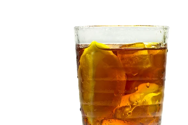 Zbliżenie lodu herbaty z cytryną — Zdjęcie stockowe