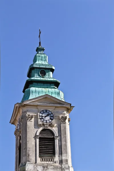 Antigua torre de la iglesia con reloj — Foto de Stock