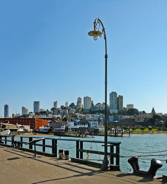 Vista da cidade de São Francisco a partir do cais — Fotografia de Stock