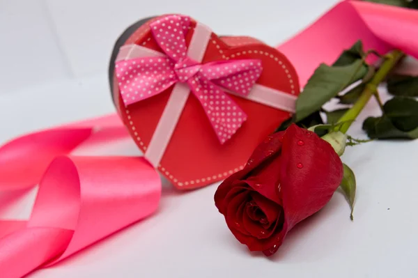 Conjunto de presentes no dia de São Valentim — Fotografia de Stock