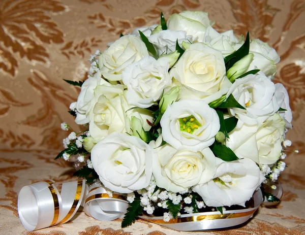 Un bellissimo bouquet da sposa — Foto Stock