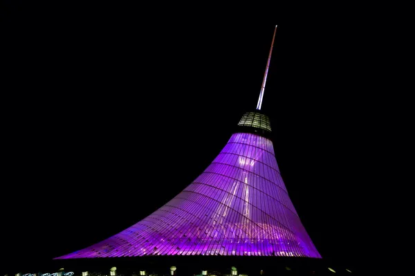Ночной хан Шатыр Казахстан, Астана — стоковое фото