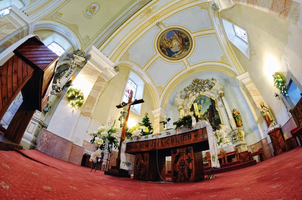 Het interieur van de katholieke kerk in stefultov — Stockfoto