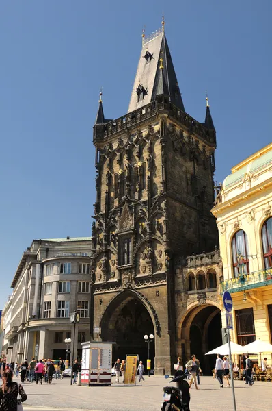 Praga. Puerta de polvo - Prasna Brana —  Fotos de Stock