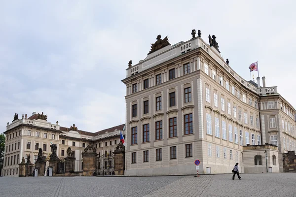 Prag slott på hradcany kvadrat — Stockfoto