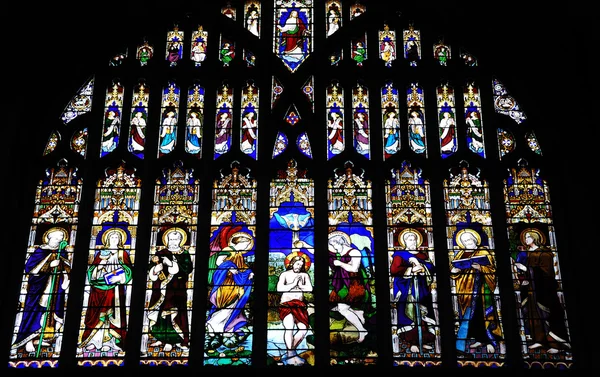 Heilige Drievuldigheid Kerk, stratford - upon avon gebrandschilderde ramen — Stockfoto