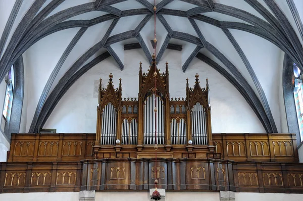 Orgel der katholischen Kirche in Banska stiavnica — Stockfoto