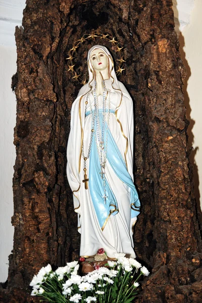 Santa Maria estátua — Fotografia de Stock