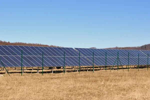 Solar panels for renewable energy — Stock Photo, Image