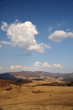 sonbahar manzara mavi gökyüzü ve bulut