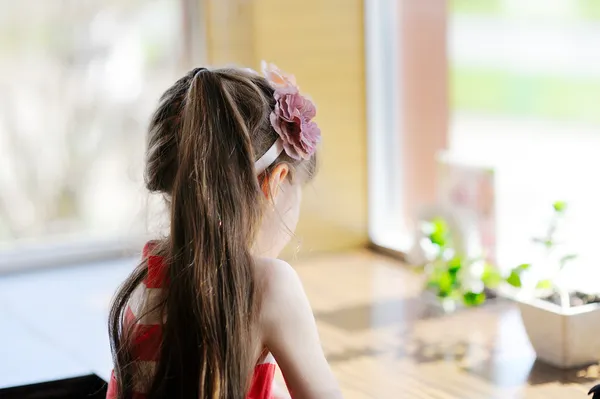 Little child girl facing away from the camera — Stock Photo, Image