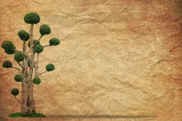 Drzewo z stary nieczysty papier tło — Zdjęcie stockowe