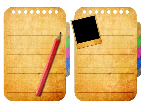 Lápis no caderno em branco no fundo de papel velho — Fotografia de Stock