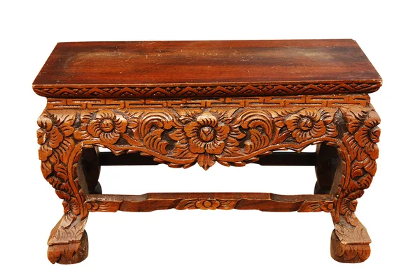Резной деревянный стол — стоковое фото