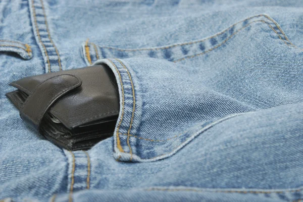 M-cüzdan pantolonun cebinde — Stok fotoğraf