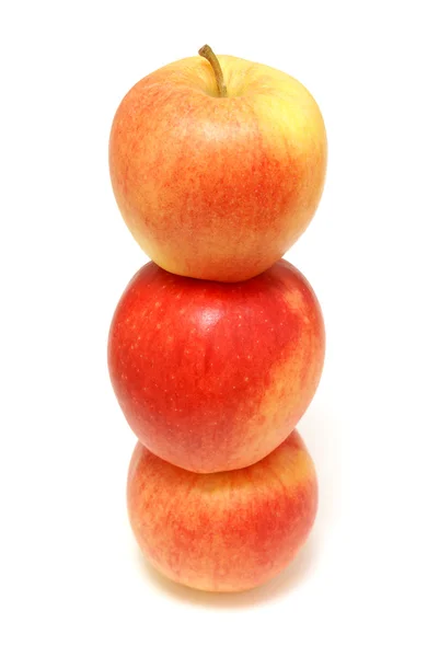 Trzy jabłka ułożone — Zdjęcie stockowe