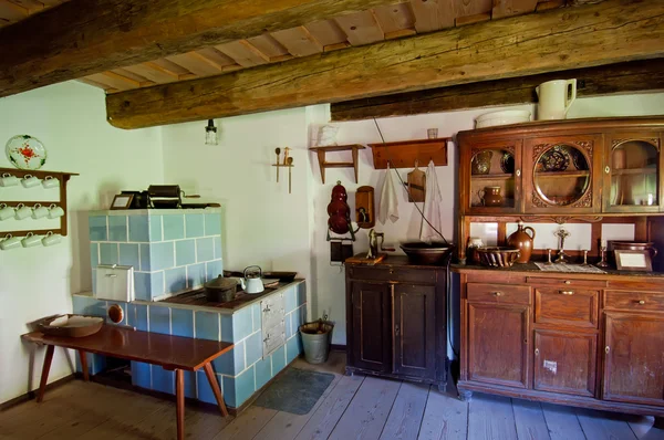Casa de madeira velha interior — Fotografia de Stock