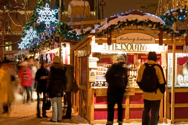 Julmarknad i Prag — Stockfoto