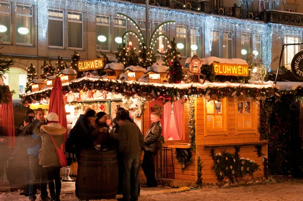 Kerstmarkt in dressoir — Stockfoto