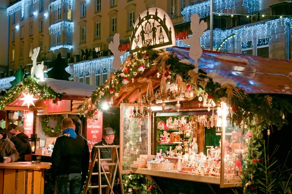 Julmarknad i dresden — Stockfoto