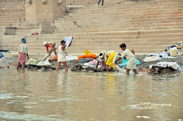 Lavandaria indiana em Varanasi — Fotografia de Stock