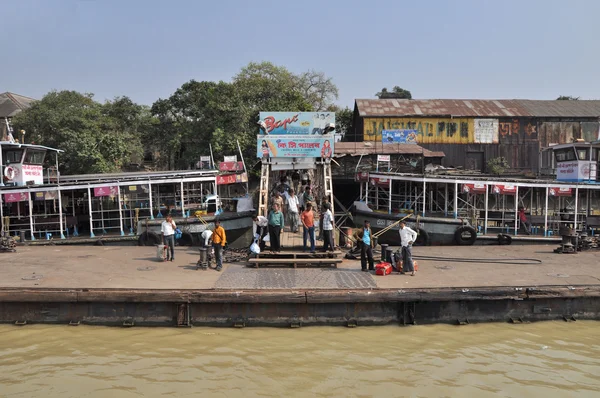 Muelle de Ferry en Calcuta —  Fotos de Stock