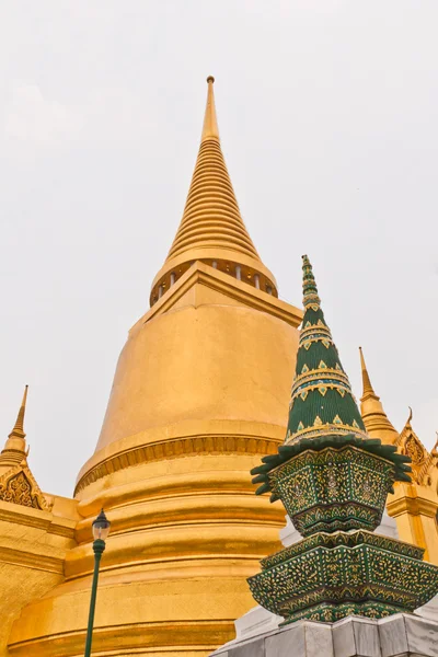 Zlaté a zelené pagoda — Stock fotografie