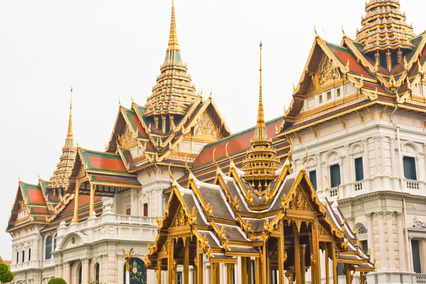 Slottet ligger på Wat Phra Kaew — Stockfoto