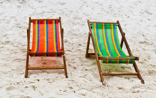 Krzesła na plaży — Zdjęcie stockowe